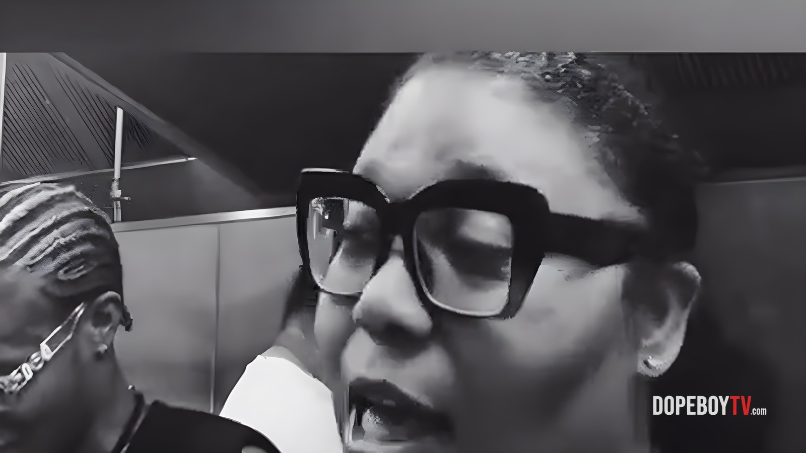 Caught Red-Handed: Wiener's Circle Manager's Accusation Falls Flat as New Video Exposes the Truth