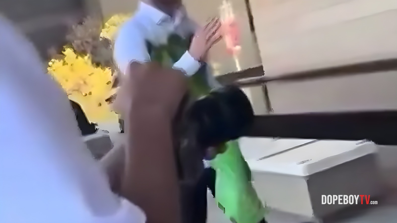 NBA YoungBoy Fan Shows Up To Lil Durk's Trial In 4KT Merch And Gets Pressed By Durk Fans