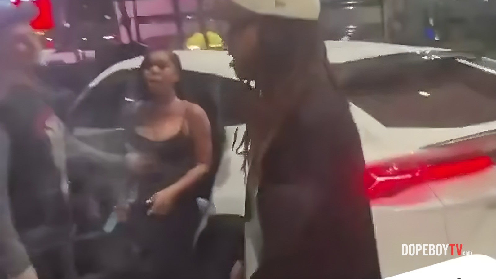 Podcaster Clashes with Mayweather's Daughter in Heated Street Confrontation