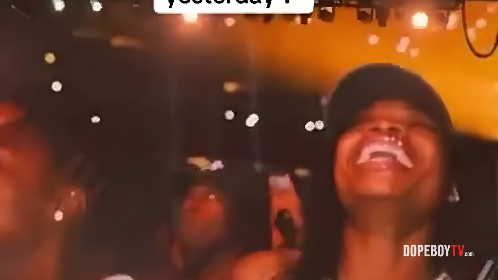 Usher Shuts Down Clone Rumors with Epic Response on Stage! 🤯🔥