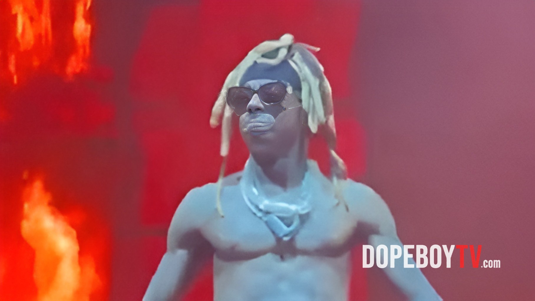 Lil Wayne Spits Fire with Epic "A Milli" Performance!