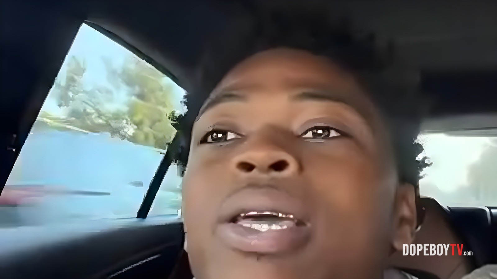Gangsta Asks If You Can Call Cops When Your Opps Get Cornered in a Store