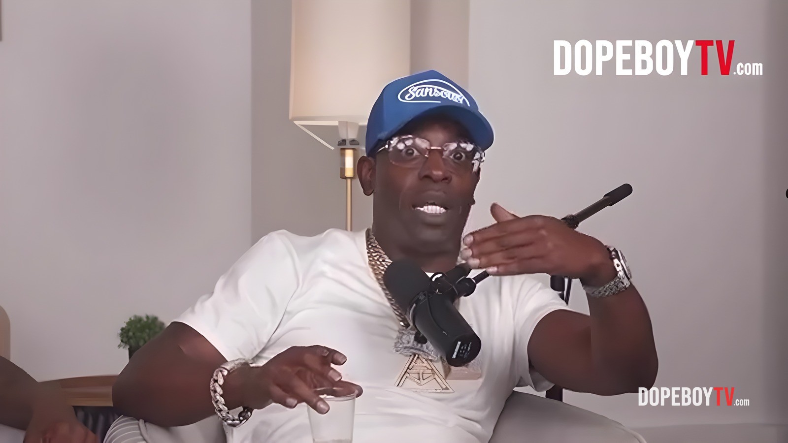 Uncle Murda Challenges Memphis Bleek to a Money Battle! 💰🏠🏊‍♂️
